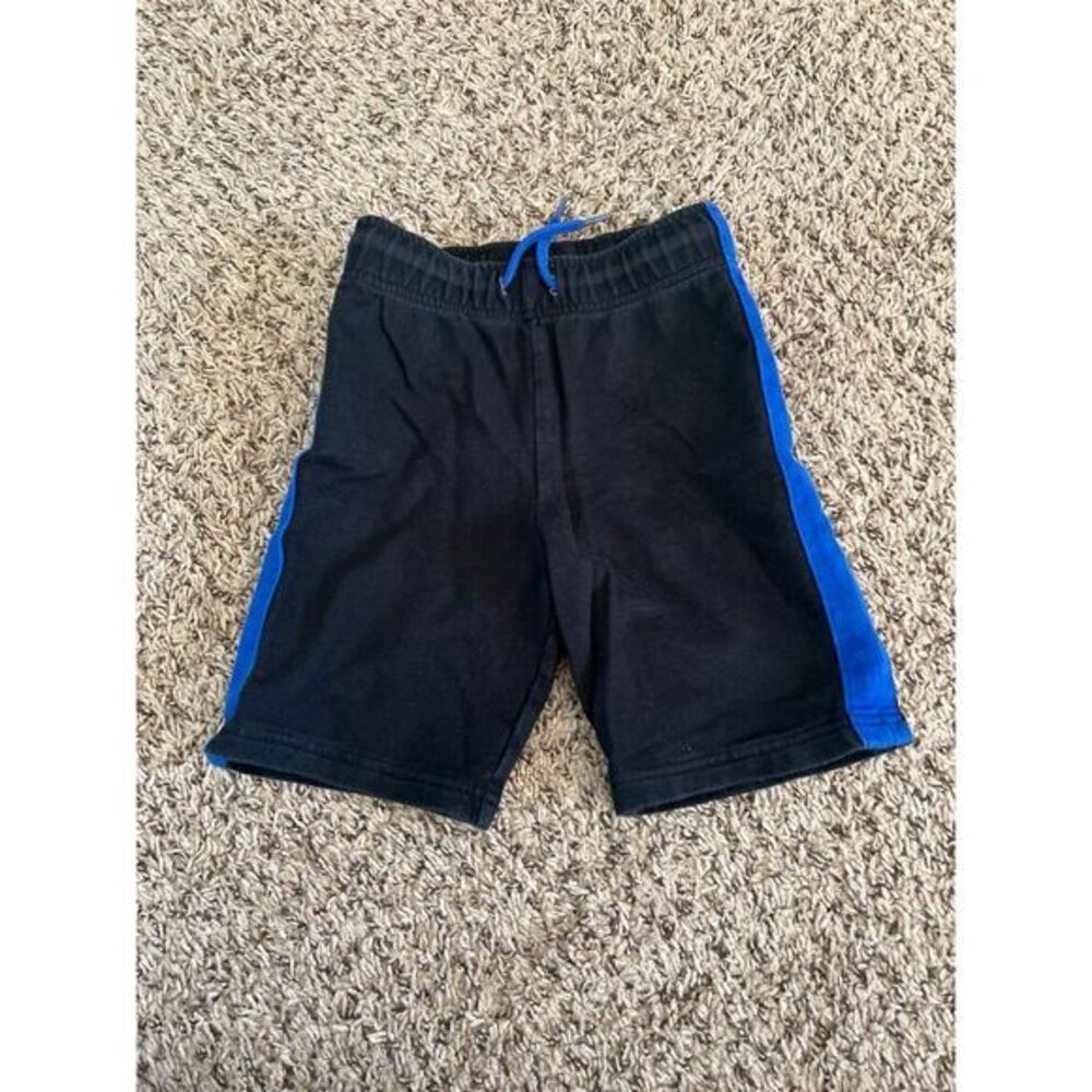 Circo Boys‎ Black/blue shorts size 4/5